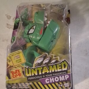 NEW WowWee Untamed Bite Club Crocodile - Chomp (Green)